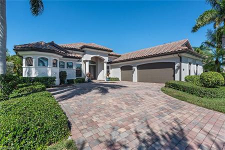 3273 Runaway LN