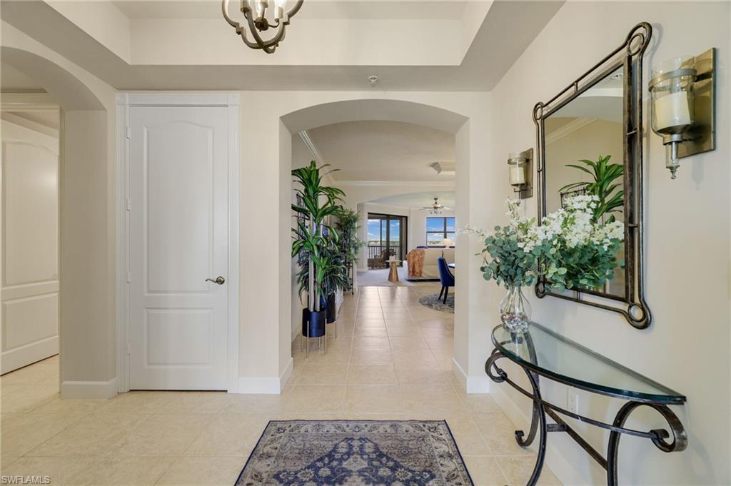 Image 3: Entry Foyer with 9' ceilings