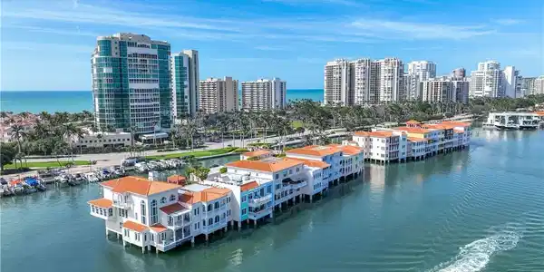 4000 Gulf Shore BLVD N