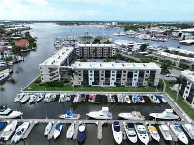 807 River Point DR