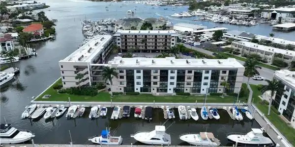 807 River Point DR