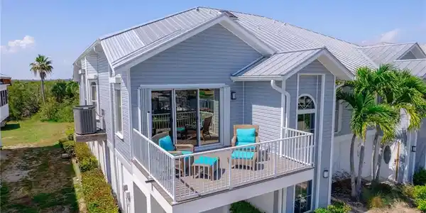 12142 Siesta DR