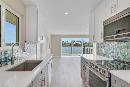 2500 Gulf Shore BLVD N