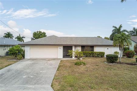 1421 SE 28th TER