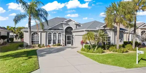 9346 Palm Island CIR