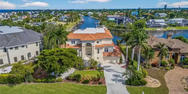 859 Limpet DR