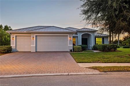 2467 Ashbury CIR