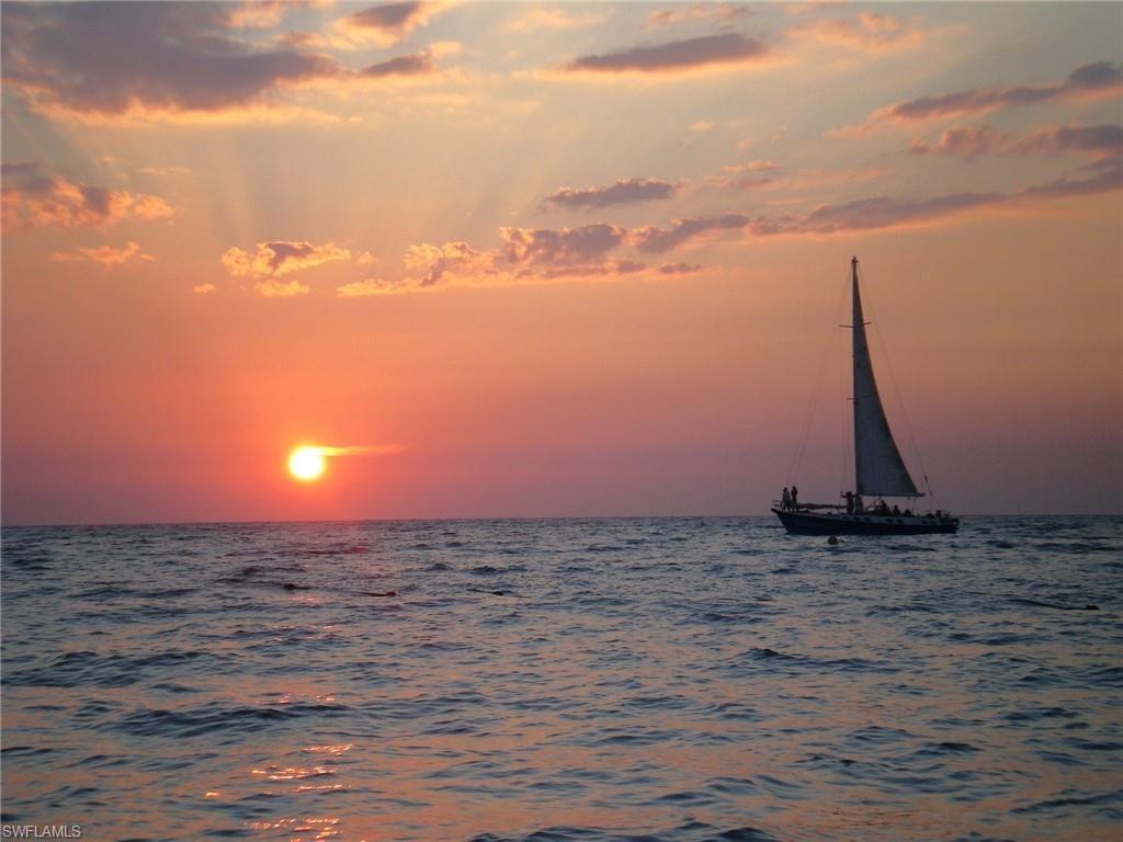 Image 3: No bridges to limit your sails.