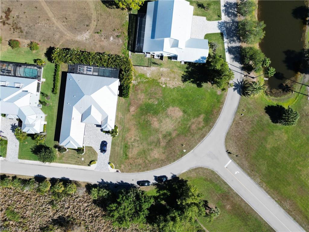 Image 3: Drone / aerial view