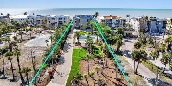 3001 W Gulf DR