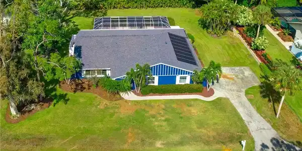 3731 Blue Heron DR