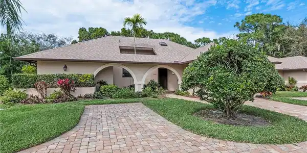 15500 Cedarwood LN