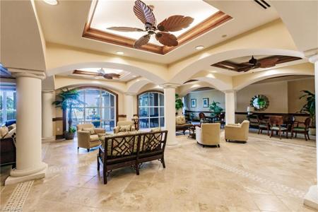 2825 Palm Beach BLVD