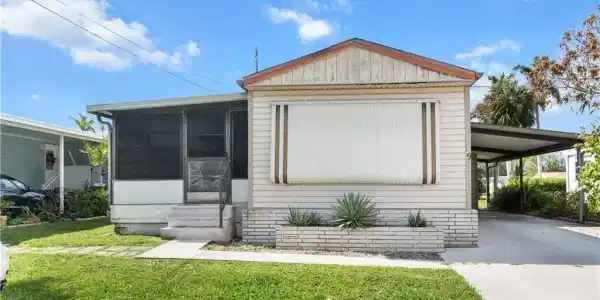 9 Coves End DR