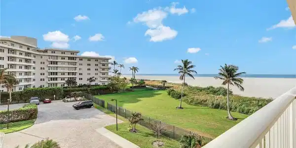 260 Seaview CT