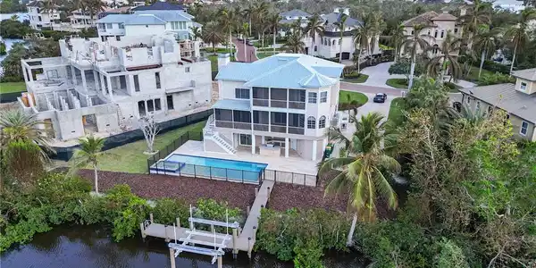 187 Topanga DR