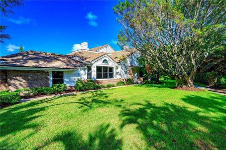 571 Park Shore DR
