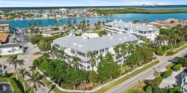 140 Palm ST