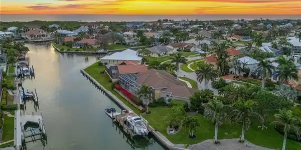 451 Cottage CT