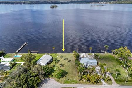 4385 E Riverside DR