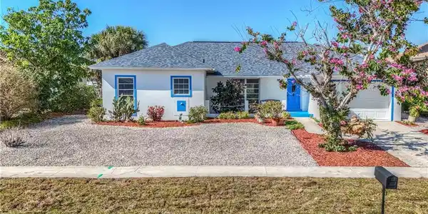840 Wintergreen CT
