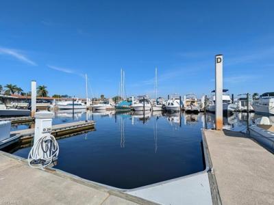 525 Newport DR