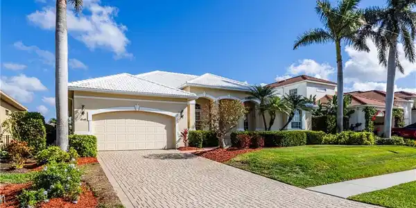 1548 Kingston CT