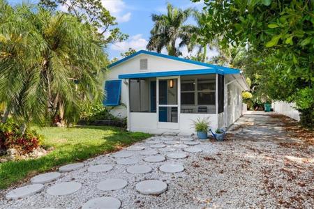 2400 Sunset AVE