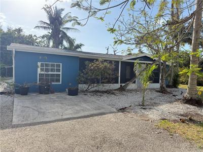 10899 Russell RD