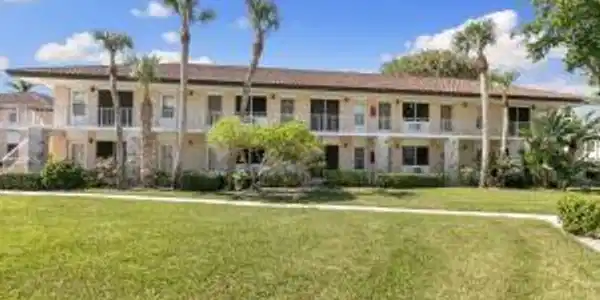 167 N Collier BLVD