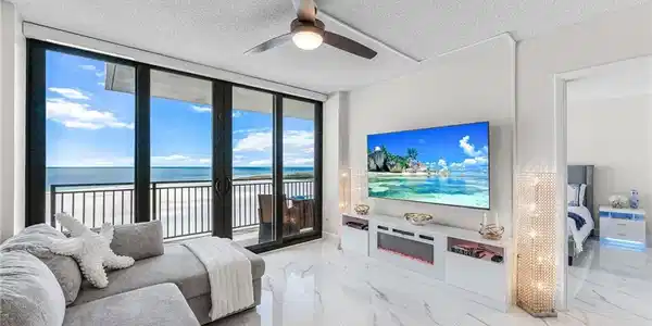 180 Seaview CT