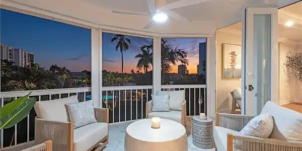 400 Park Shore DR