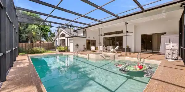 28200 Winthrop CIR