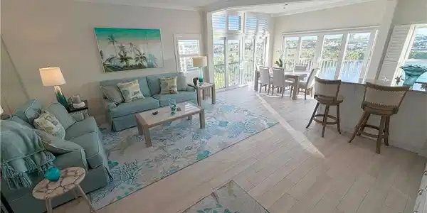 4895 Bonita Beach RD