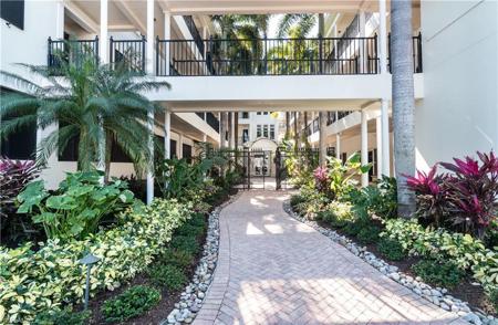 1400 Gulf Shore BLVD N
