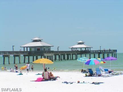 Image 4: Old Beach Pier