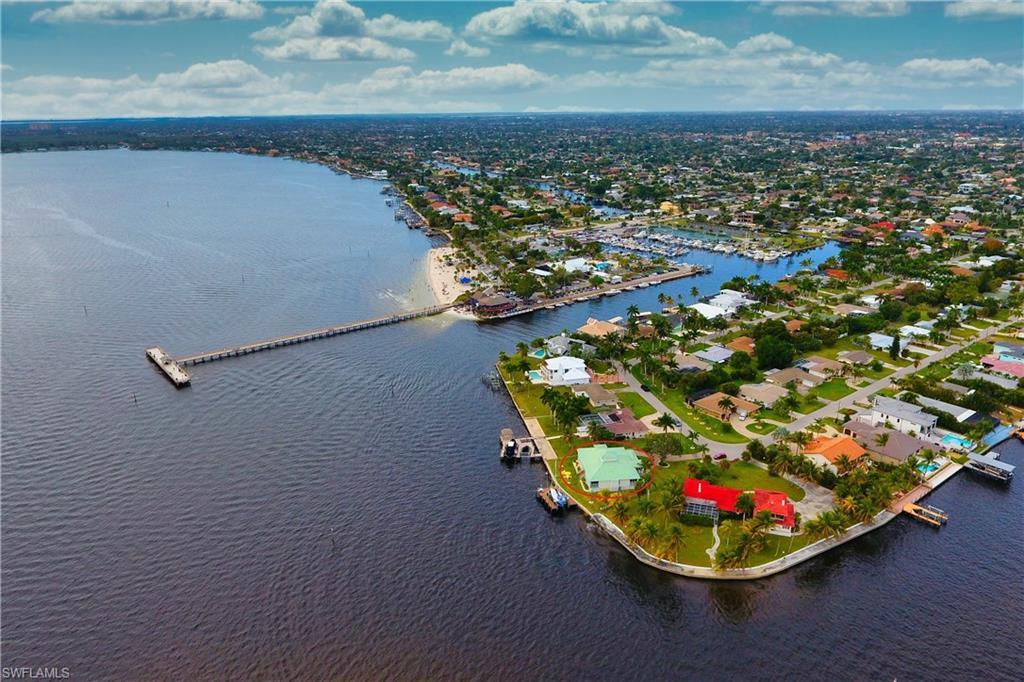 Image 3: Bird's eye view of a large body of water