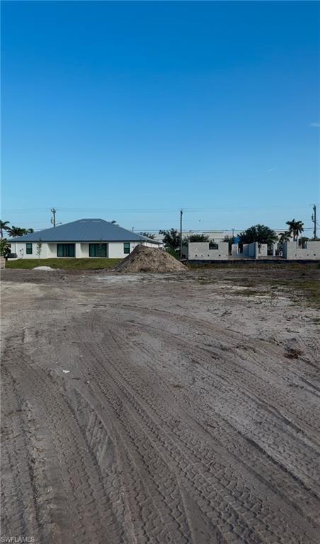 Image 3: View of lot