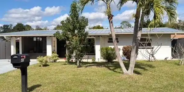 40 Victoria DR