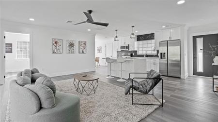 233 SW 48th TER