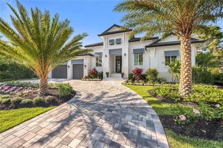 635 Parkview LN