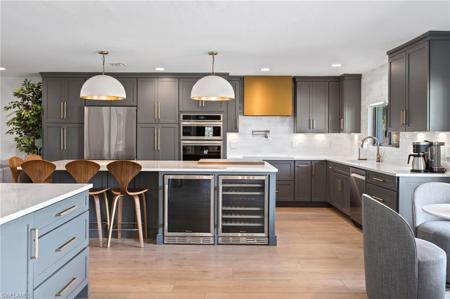 3759 Liberty SQ
