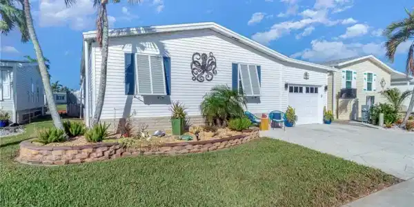 17600 Canal Cove CT