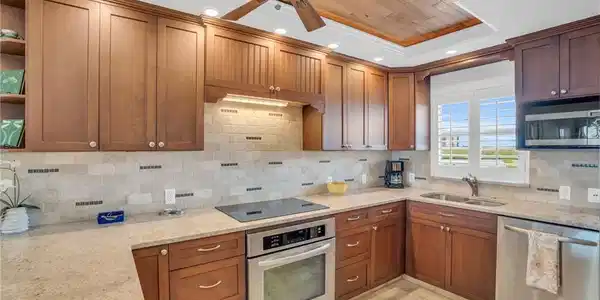 12945 VANDERBILT DR