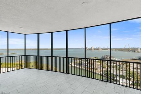 4142 Bay Beach LN