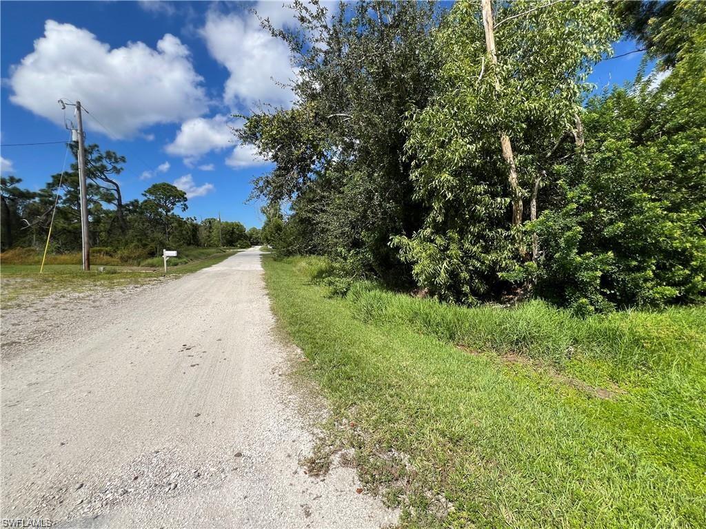 Image 3: View of road