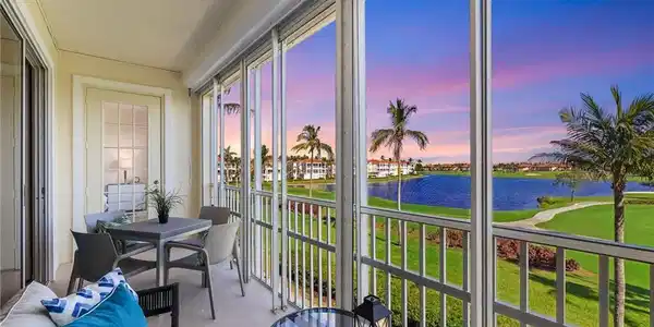 11120 Harbour Yacht CT