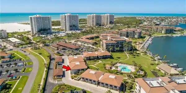 675 Seaview CT