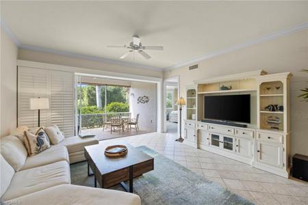 4700 Yacht Harbor DR
