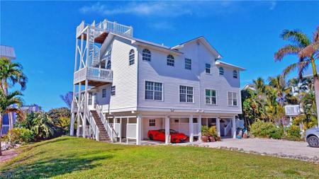 16721 Seagull Bay CT